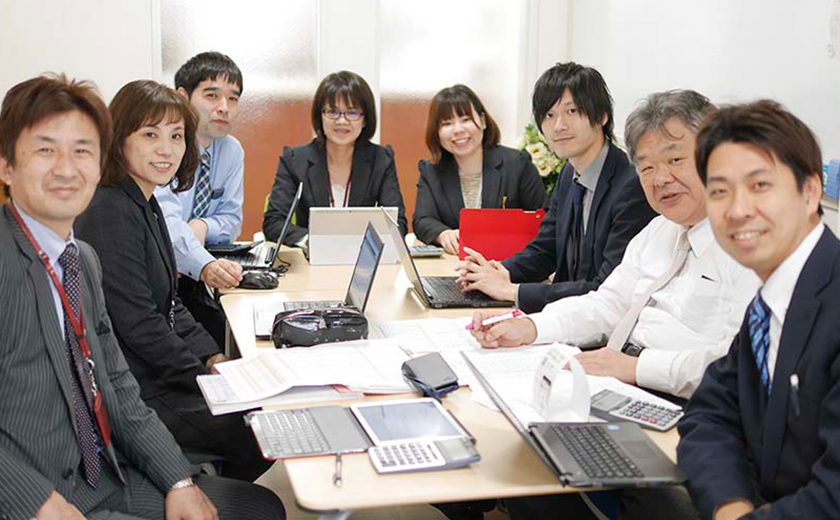 視点の違いによる違和感と、情報分散による負担感